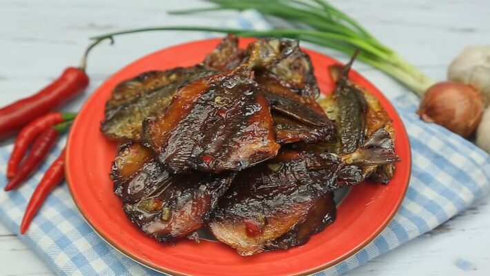 khô cá chỉ vàng chiên mắm tỏi