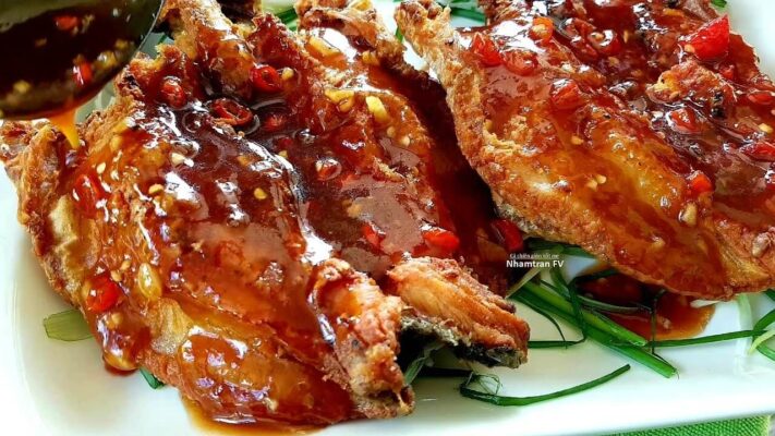 khô cá chỉ vàng chiên sốt mắm me