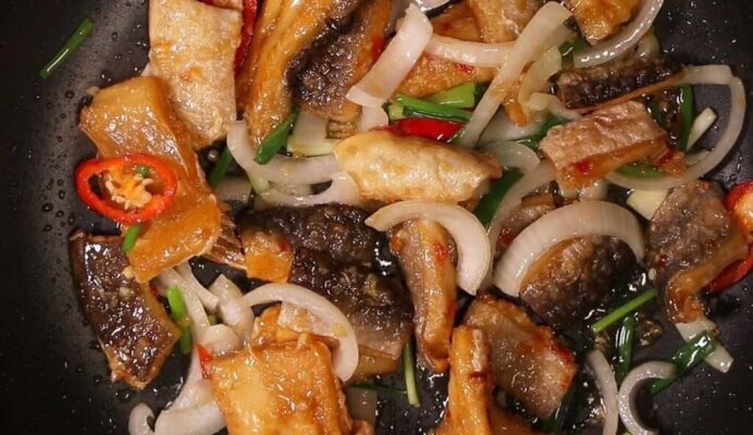 khô cá dứa kho tiêu