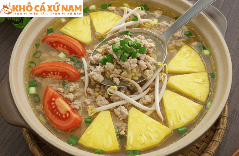 canh chua thịt băm nấu dứa cà chua